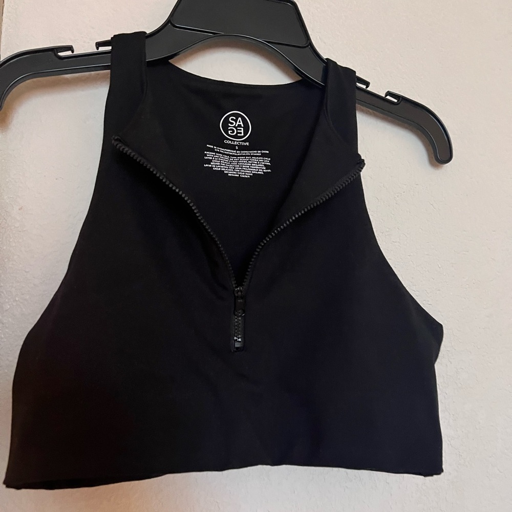 Black Active Top - Picture 4 of 9
